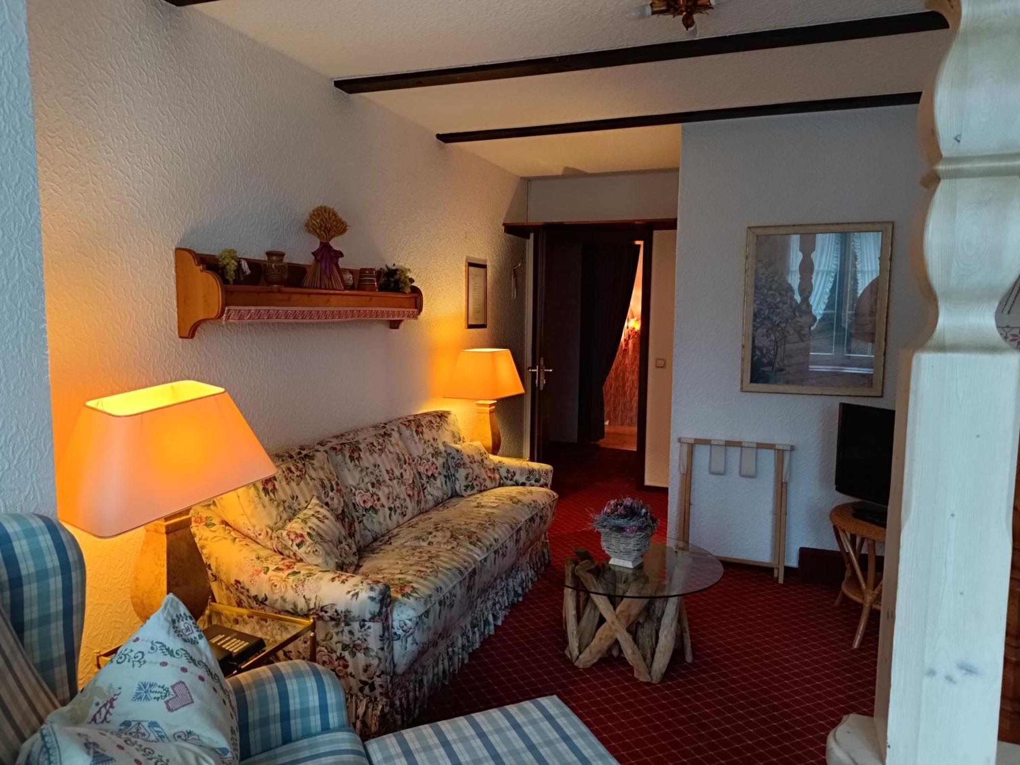 Wellness Und Romantik Hotel Helmboldt Bad Sachsa Ngoại thất bức ảnh
